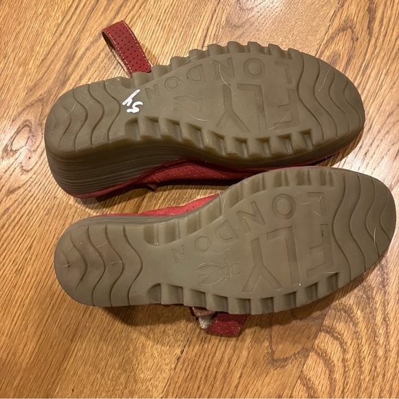 FLY London Red Yala Perforated Peep toe Wedge Shoes - 38 Velcro - Picture 11 of 11